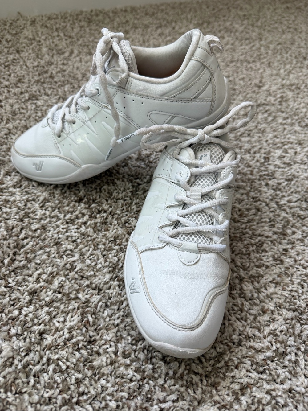 Varsity Charge White Cheer Shoes Size 7.5